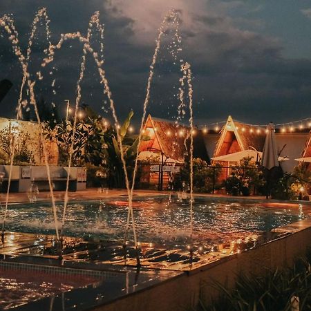 Urban Oasis Resort, Tarlac Zewnętrze zdjęcie