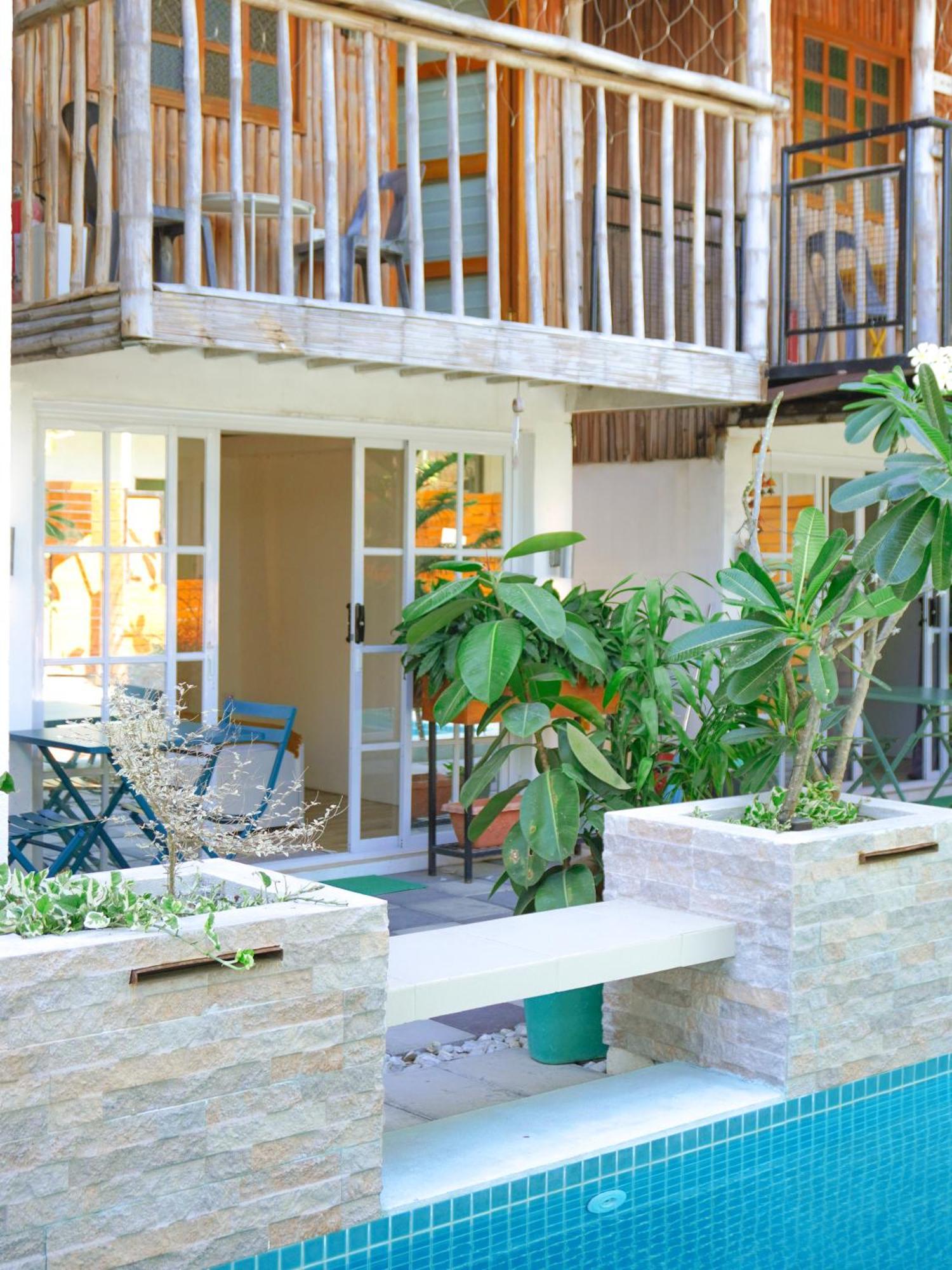 Urban Oasis Resort, Tarlac Zewnętrze zdjęcie